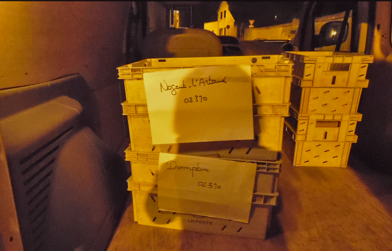 Dernier voyage dans la camionette de La Poste
